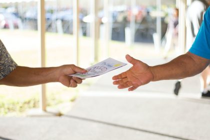 échange d'un flyer
